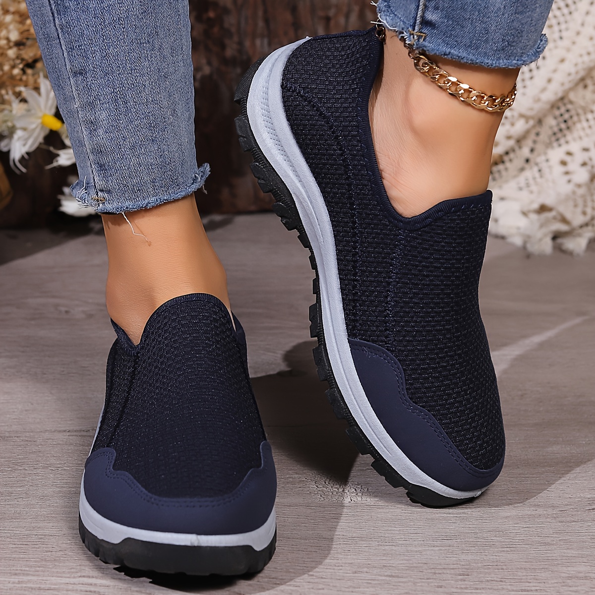 womens low top sports shoes lightweight breathable slip on sneakers casual outdoor walking trainers details 3